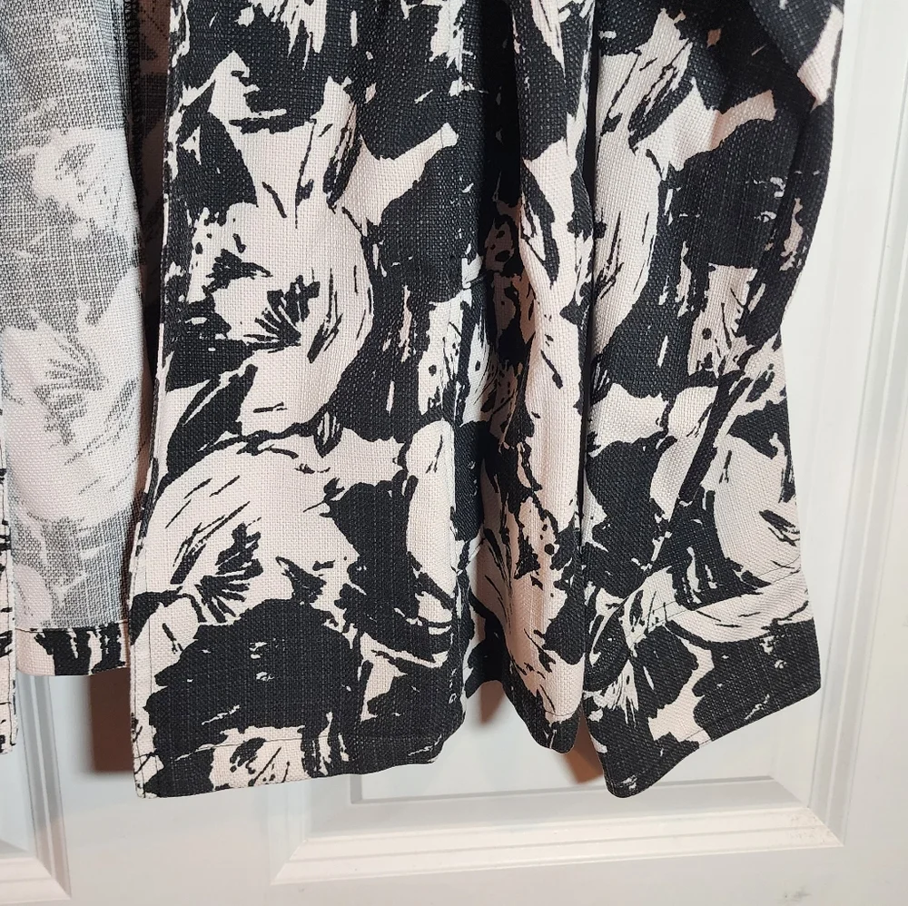 Sag Harbor Black And White Floral Open Front Jacket Size 12